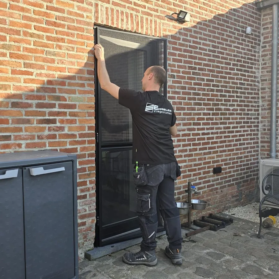 Vliegenraam Realisatie